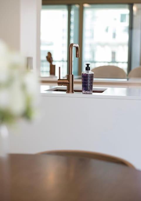 Designer Flat 2br - Central * Antwerpen